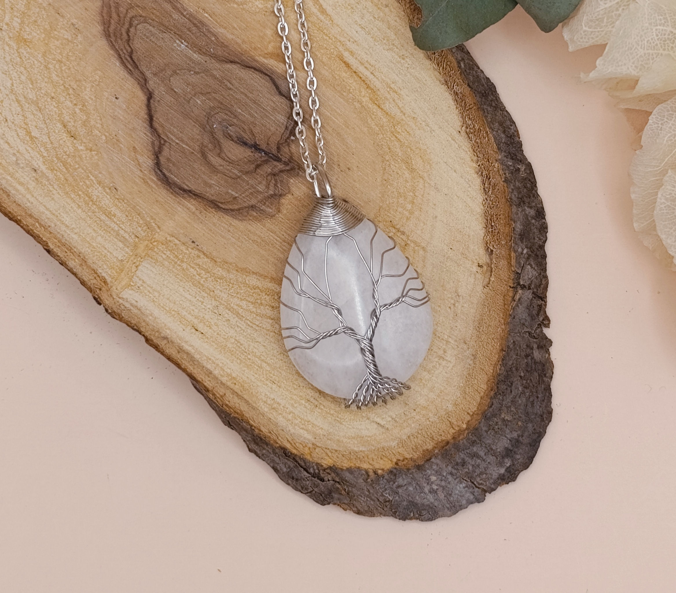 Pendentif "Arbre de vie" en pierre semi-précieuse