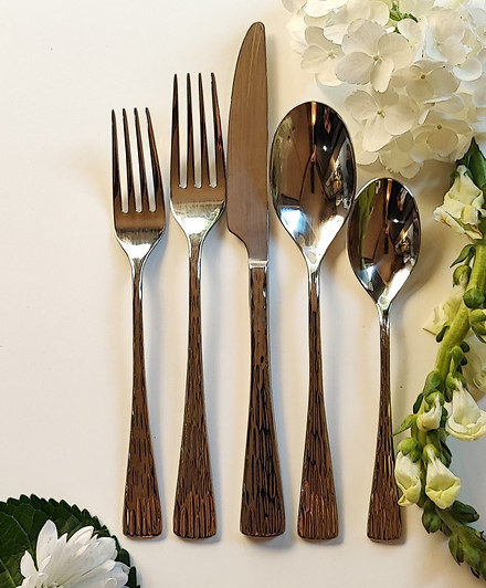 Cutlery. Silver with grip relief 2 spoon 2  fork 1 knife v3 with Shadow.jpg