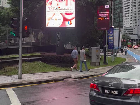 코리아몰 옥외 전광판 광고 송출 (KLCC 부근)