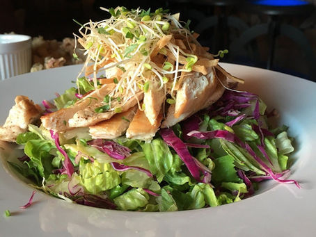 Where to Find Delicious Eats in Lahaina