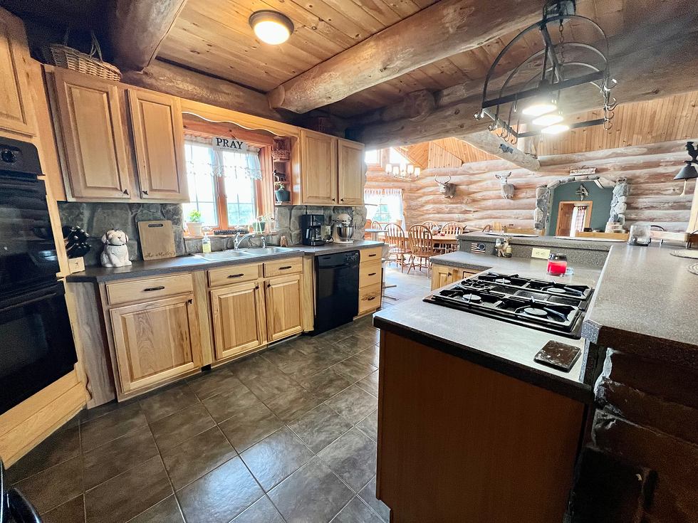 2 - Kitchen 4.HEIC