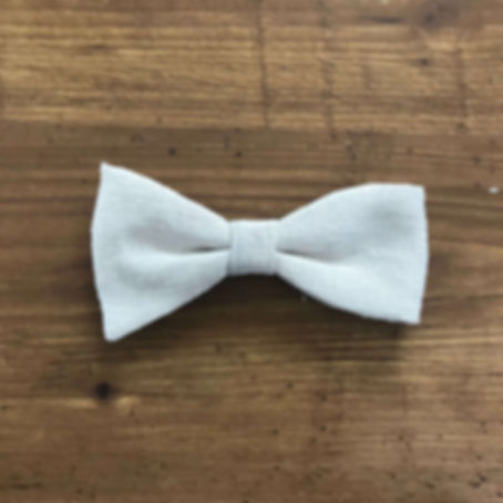 Lurex Off White Bow