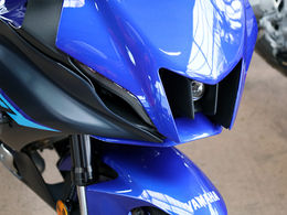 YZF-R7