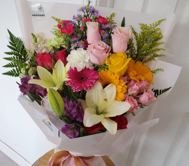 Build Your Own Bouquet: A Galentine’s Treat at Hi Beautiful Aesthetics