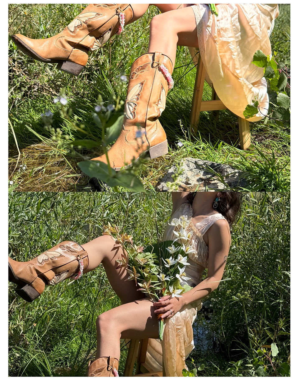 Thumbnail: Shell Boot Lei 