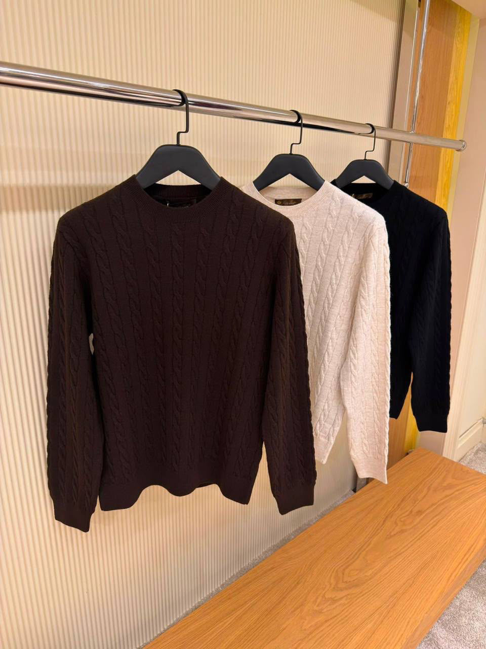 Thumbnail: Loro Piana BabyCashmere 