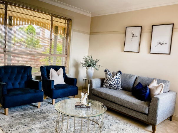 Property Staging Duo Studio Traditional Living room