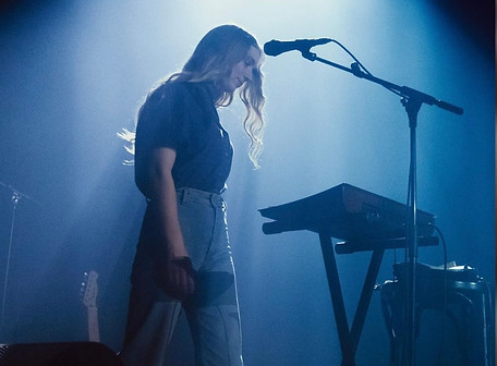 Manu Grace is a singer, songwriter and multi-instrumentalist from South Africa.