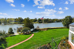 Upper Garage-View-_DSC0421.JPG