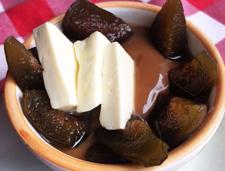 El maridaje perfecto si existe: combina queso con los productos DVIDA