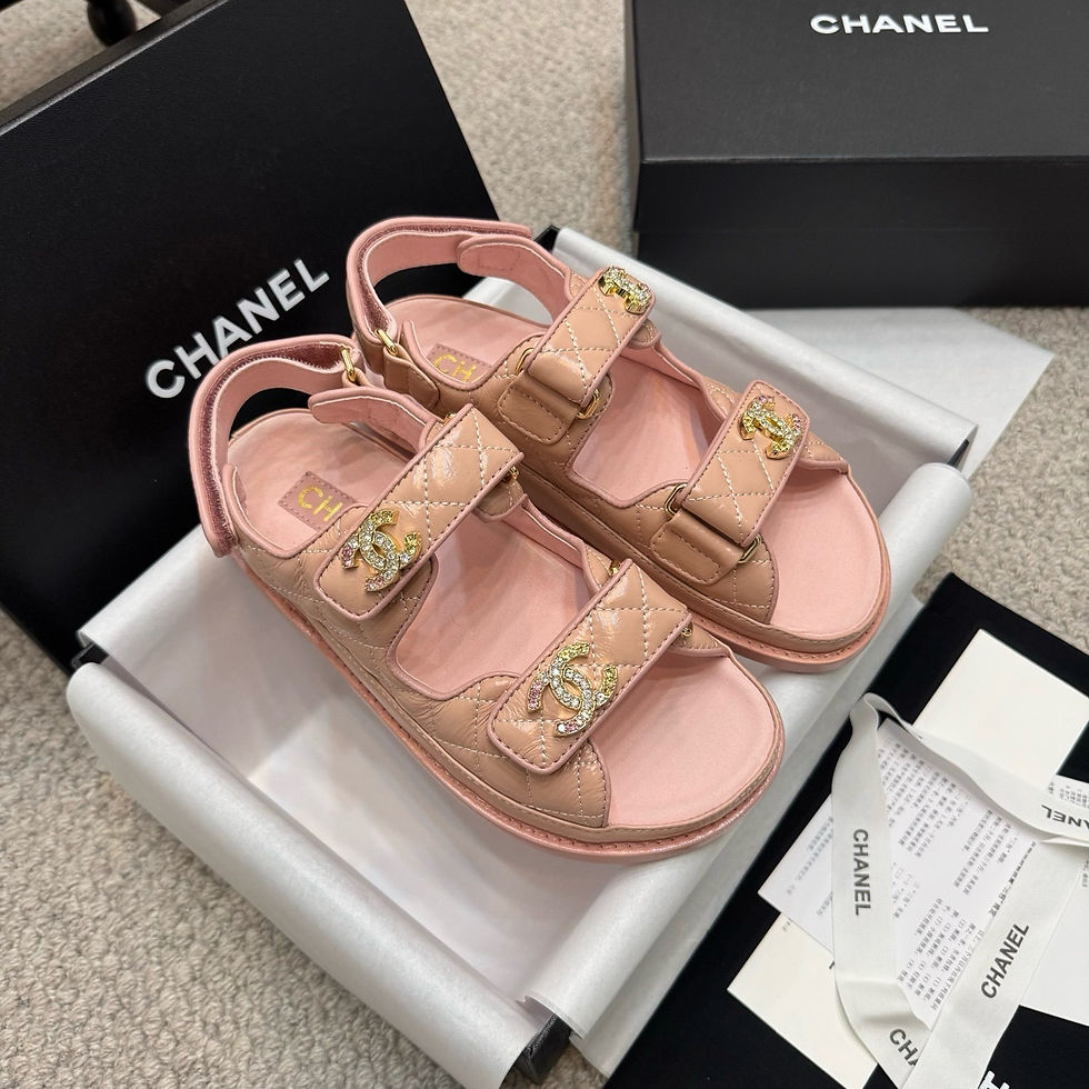 תמונה ממוזערת: Chanel Dad Sandals