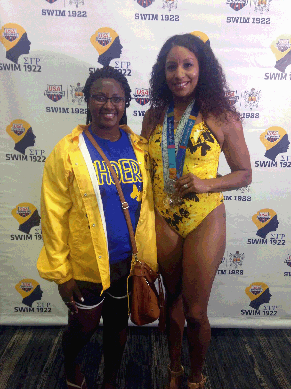 2016 Boule Lexi and Maritza Correia USA Swim Team