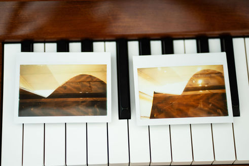 Ein Tag bei Steinway, Polaroid Serie, Wien 2023, photos of Steinway pianos by Franzi Kreis