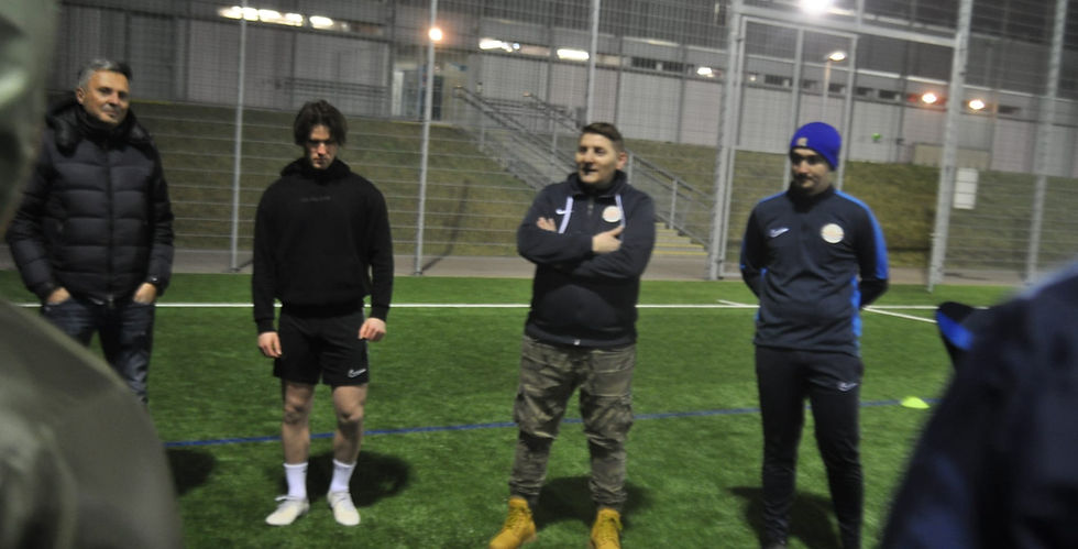 Predsjednik Stjepan Špehar održao je kratki govor na treningu prve momčadi Croatije