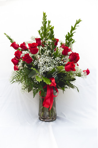 2 Dozen Roses arranged | Piepmeier Florist