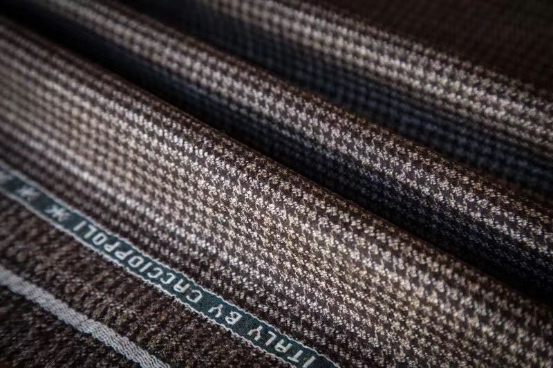 Thumbnail: Bespoke 100% Merlino Wool Italian Made Suits (Custom Order)