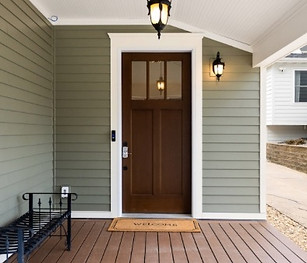 happy-place-interiors-short-term-rental-design-minneapolis-minnesota-front-porch-exterior.