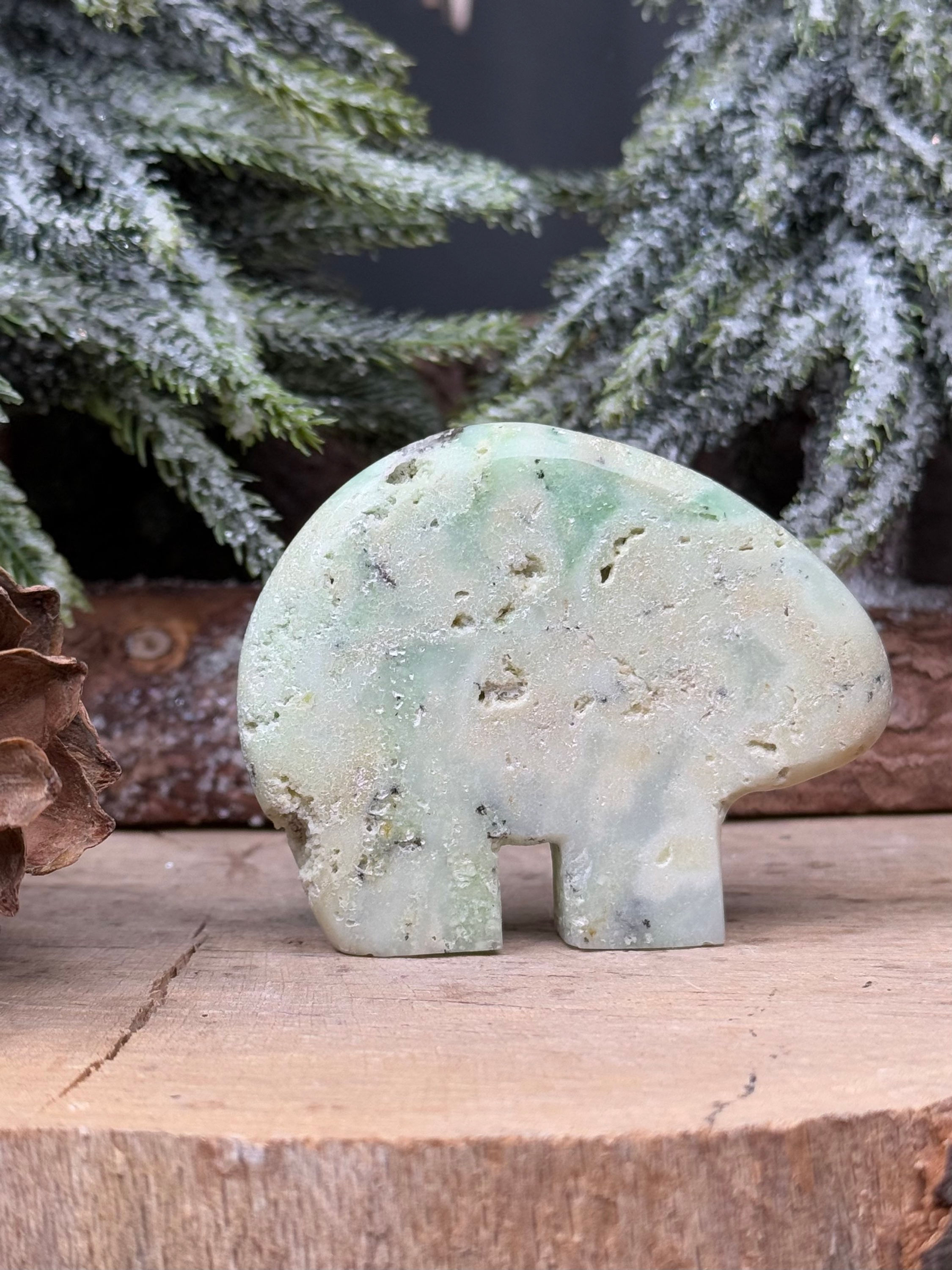 Chrysoprase Zuni Bear Fetish Talisman Totem Animal