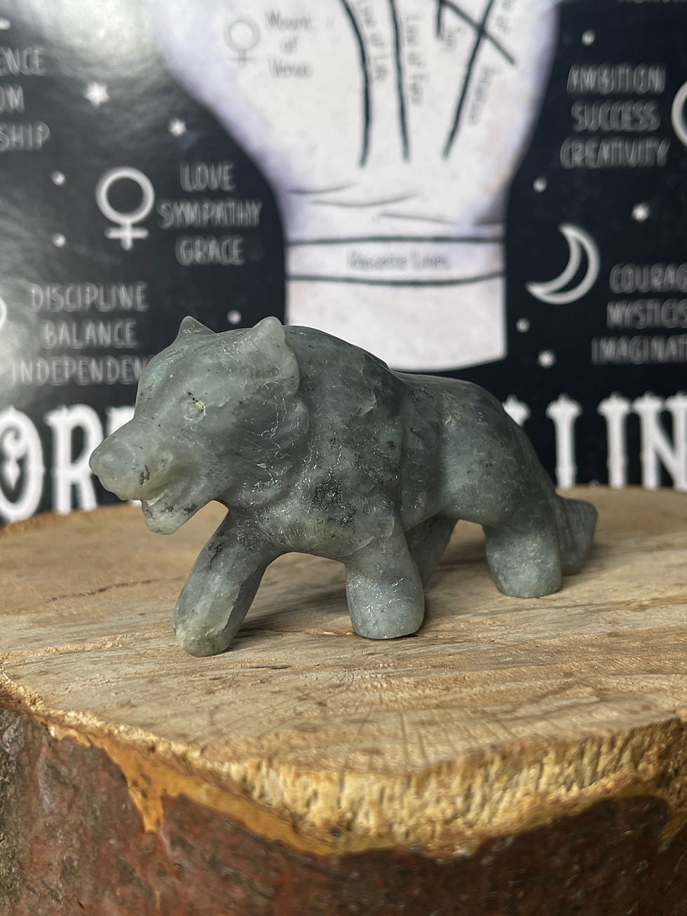 Thumbnail: Labradorite Roaming Wolf Carving