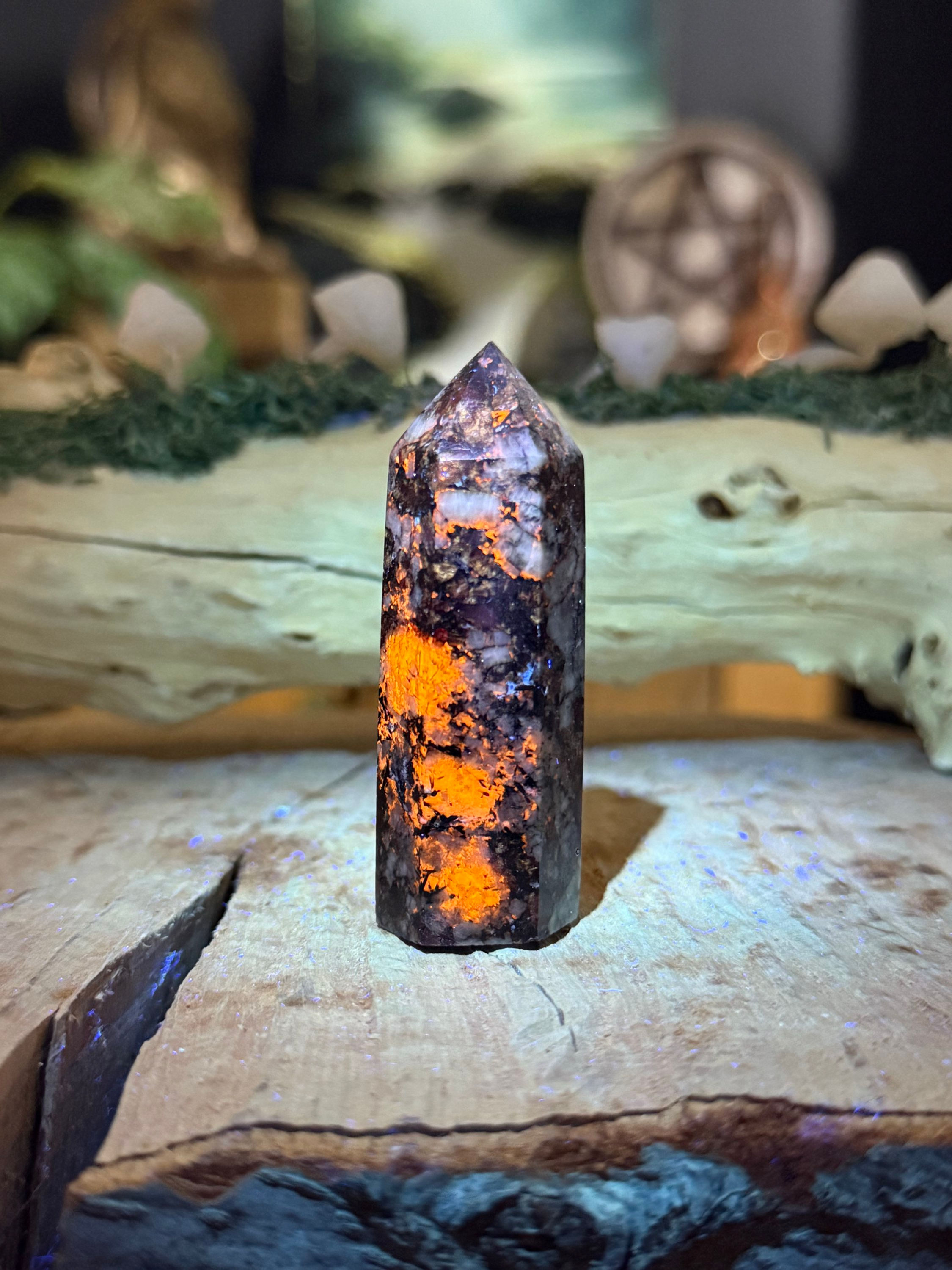 Eudialyte Rare U.V. Reactive Point ~ Russia