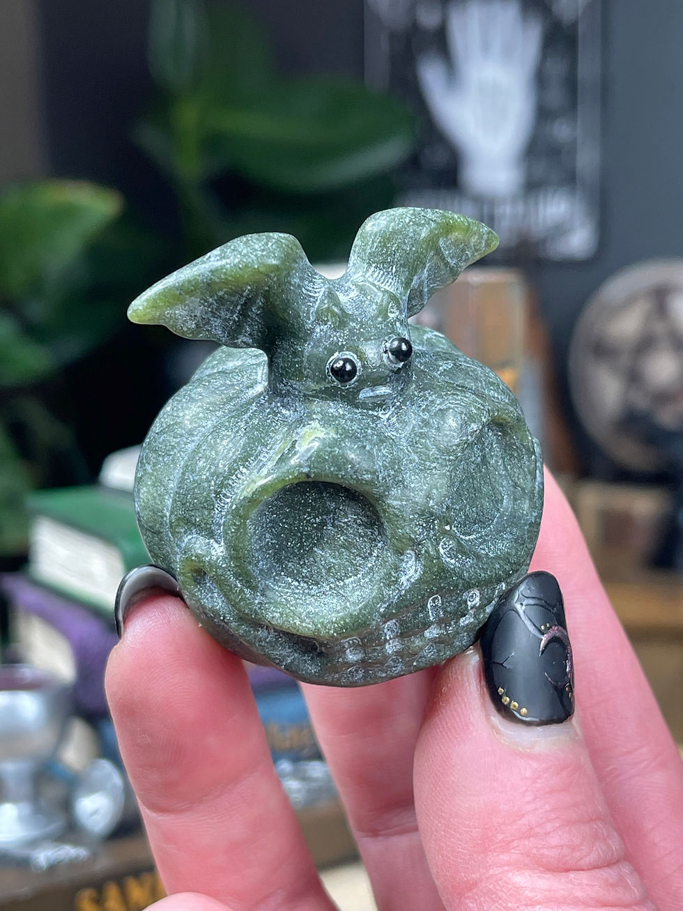 Thumbnail: Green Jade Pumpkin with Bat Carving