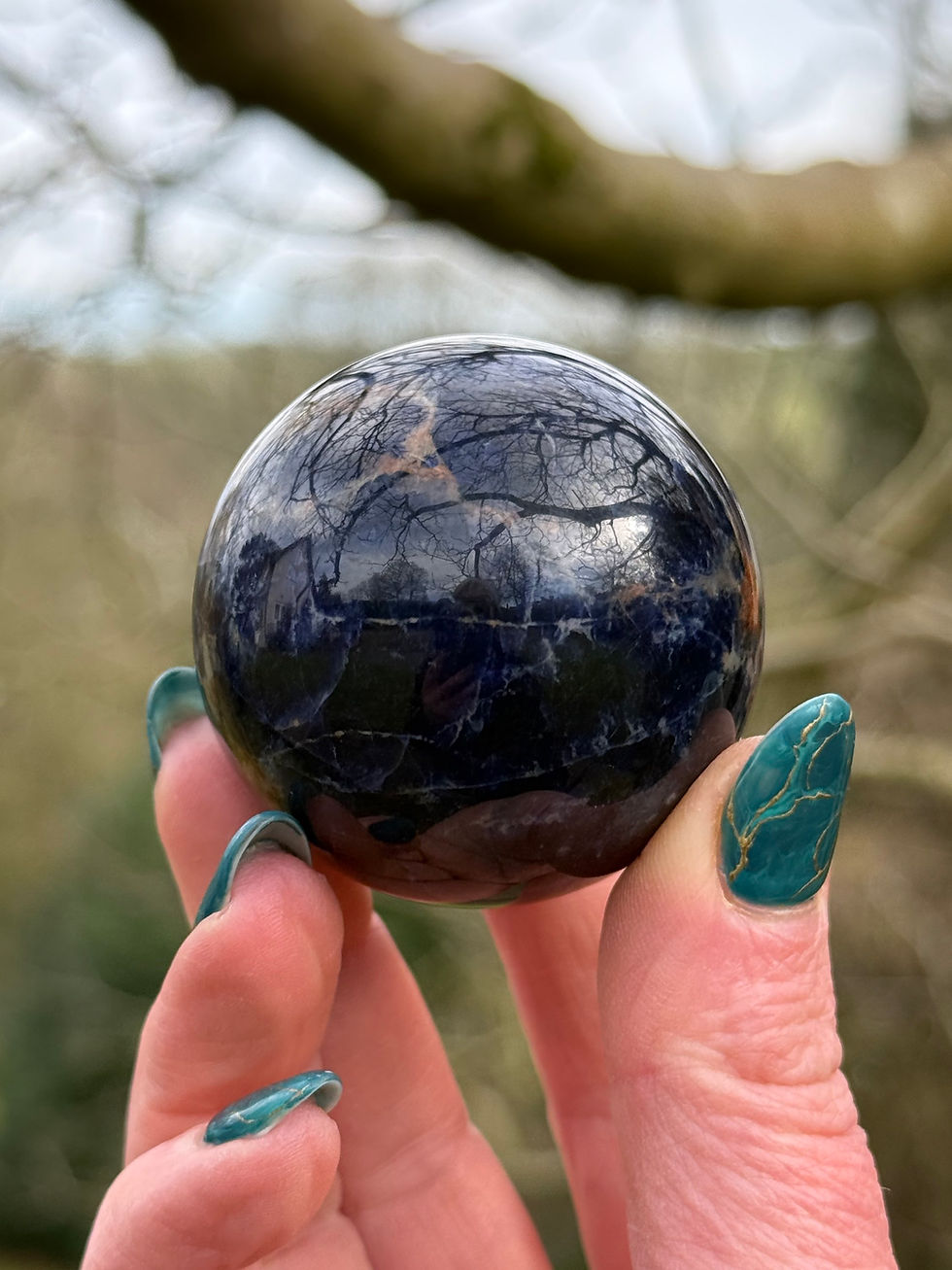Thumbnail: Sodalite Sphere Hormone Balancing Aid 
