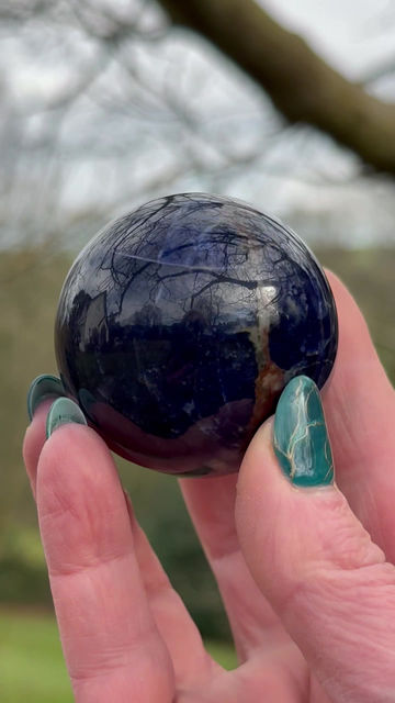 Thumbnail: Sodalite Sphere Hormone Balancing Aid 