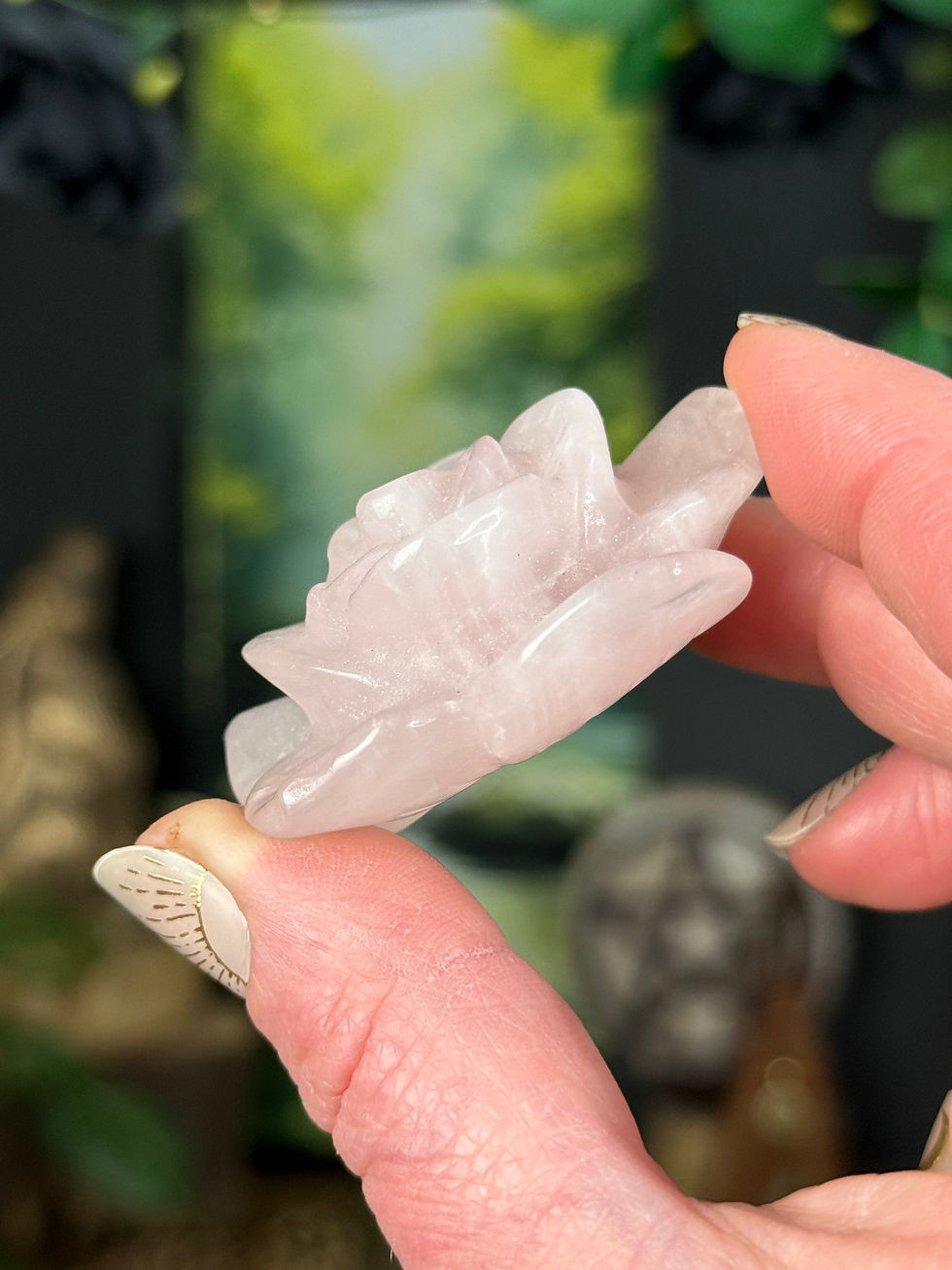 Thumbnail: Rose Quartz Rose Flower Carving
