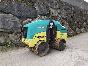 Vibroplatte Bodenverdichtung Baustelle