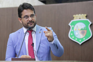 16-04-2019 - dep.  apostolo luiz henrique patri - plenario - foto maximo moura 2 - ok.jpg