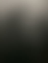 Crianças imitando os pais. 