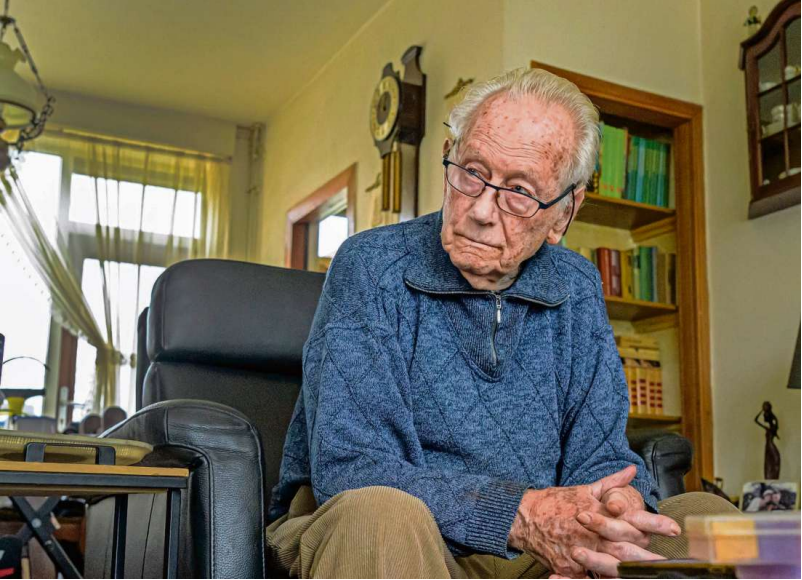 IJmuidenaar (91) bestolen van duizenden euro’s door nepagent. ’Het is heel gehaaid’