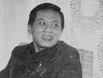 Harmoko saat menjabat menteri penerangan Orde Baru. (Perpusnas RI).