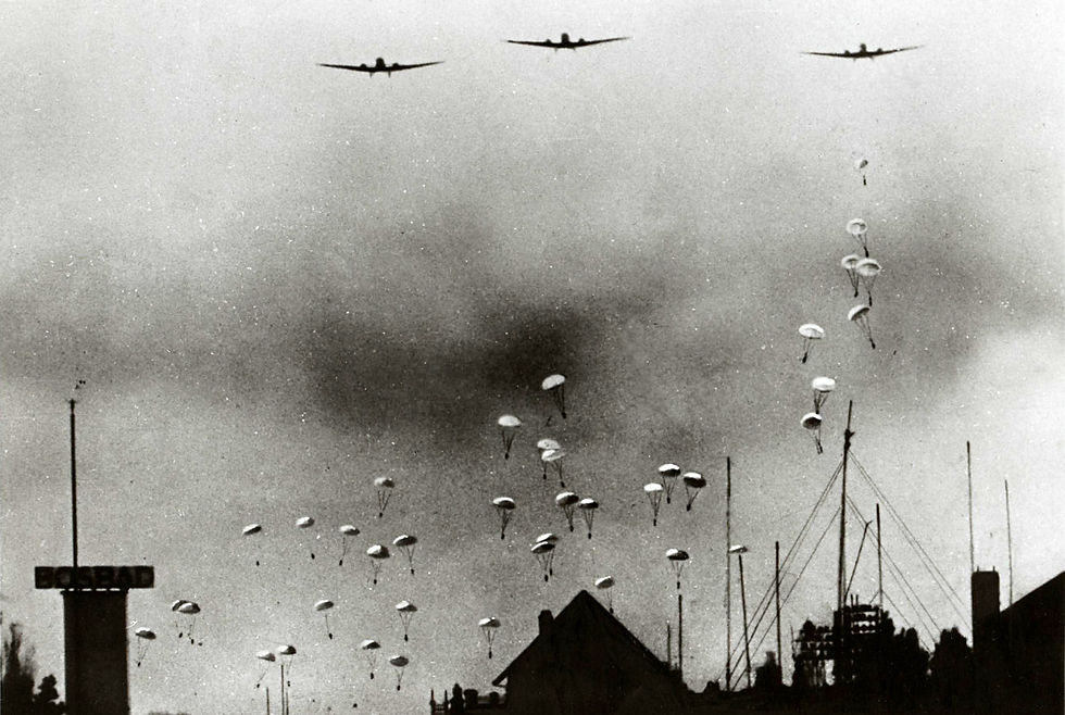 Penerjunan pasukan Nazi Jerman di Bezuidenhout, Den Haag, Belanda. (Nationaal Archief/Wikimedia Commons).