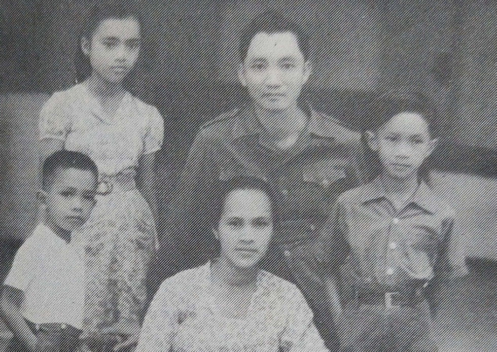 bg-gray.jpg