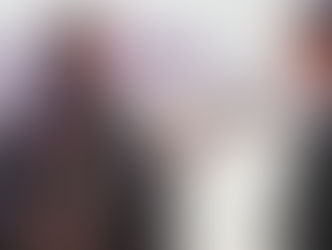 Omar Sharif (kanan) dalam film "Lawrence of Arabia", film yang melambungkan namanya di dunia perfilman Barat. (Wikipedia).