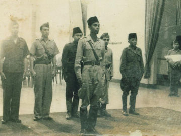 Pengangkatan Jenderal Soedirman sebagai Panglima Besar TNI. (ANRI).