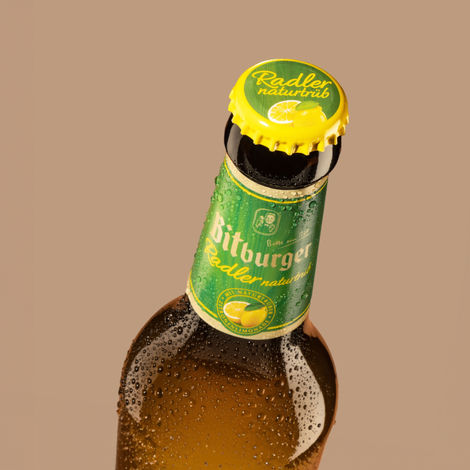 joerg-kritzer-bitburger-radler-trueb-yellow-beer-still-life-photography.jpg