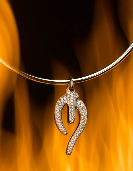 joerg-kritzer-feuerschmuck-stills-still-life-photography-116.jpeg