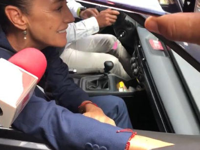 Acudió Sheinbaum a Palacio Nacional; reunión con Hacienda y PEMEX