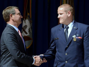 Train hero Staff Sgt. Spencer to leave Air Force in 2016