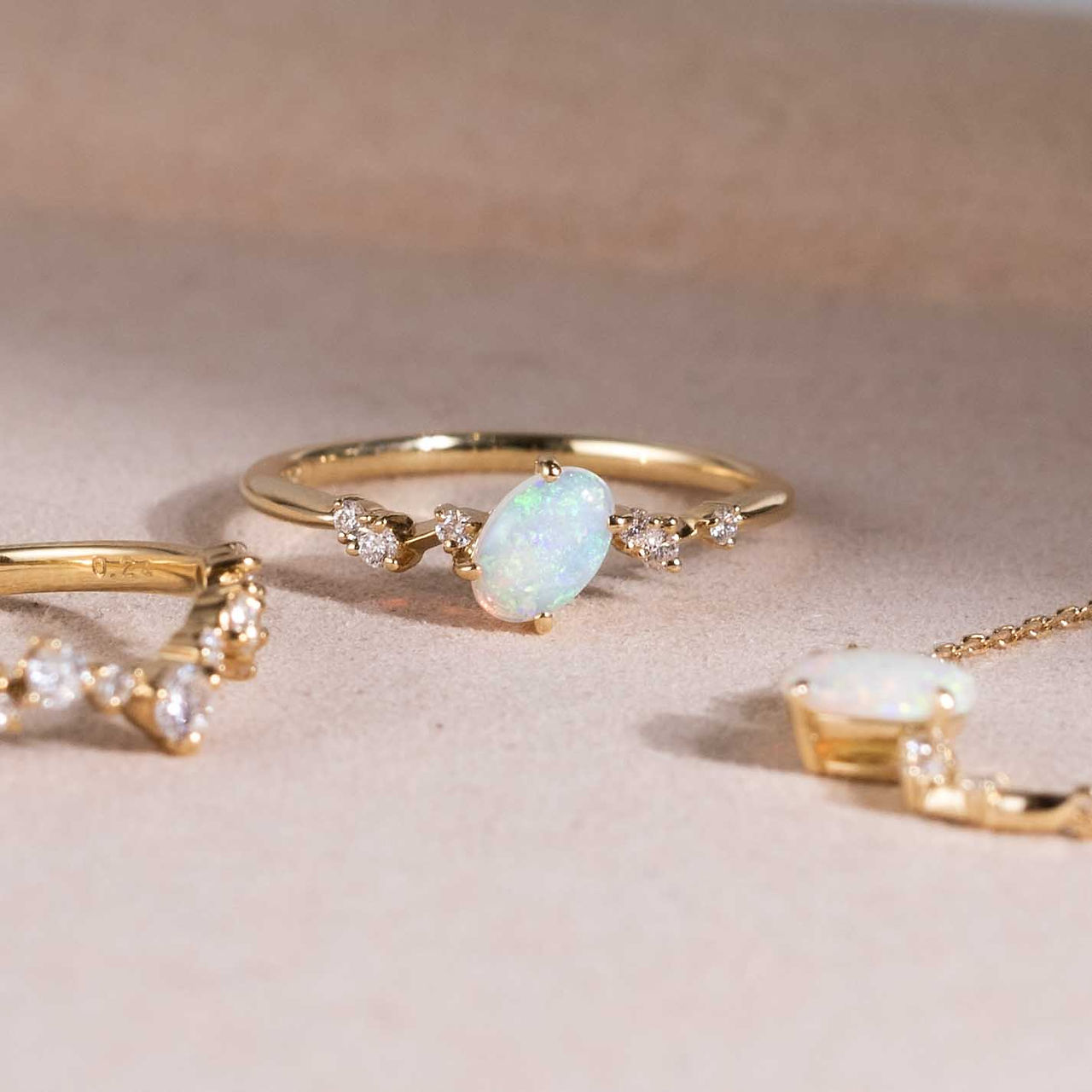 Comète Opal Ring
