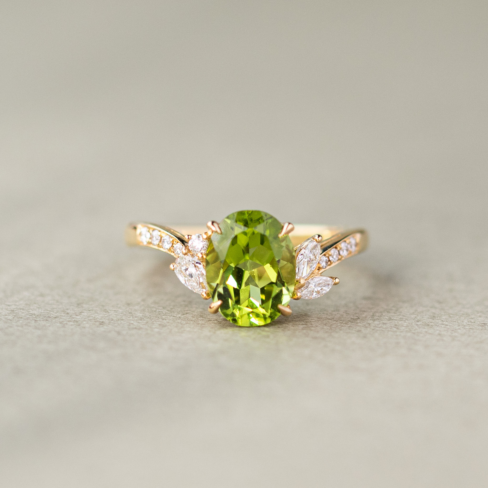 Flore Ring with Peridot
