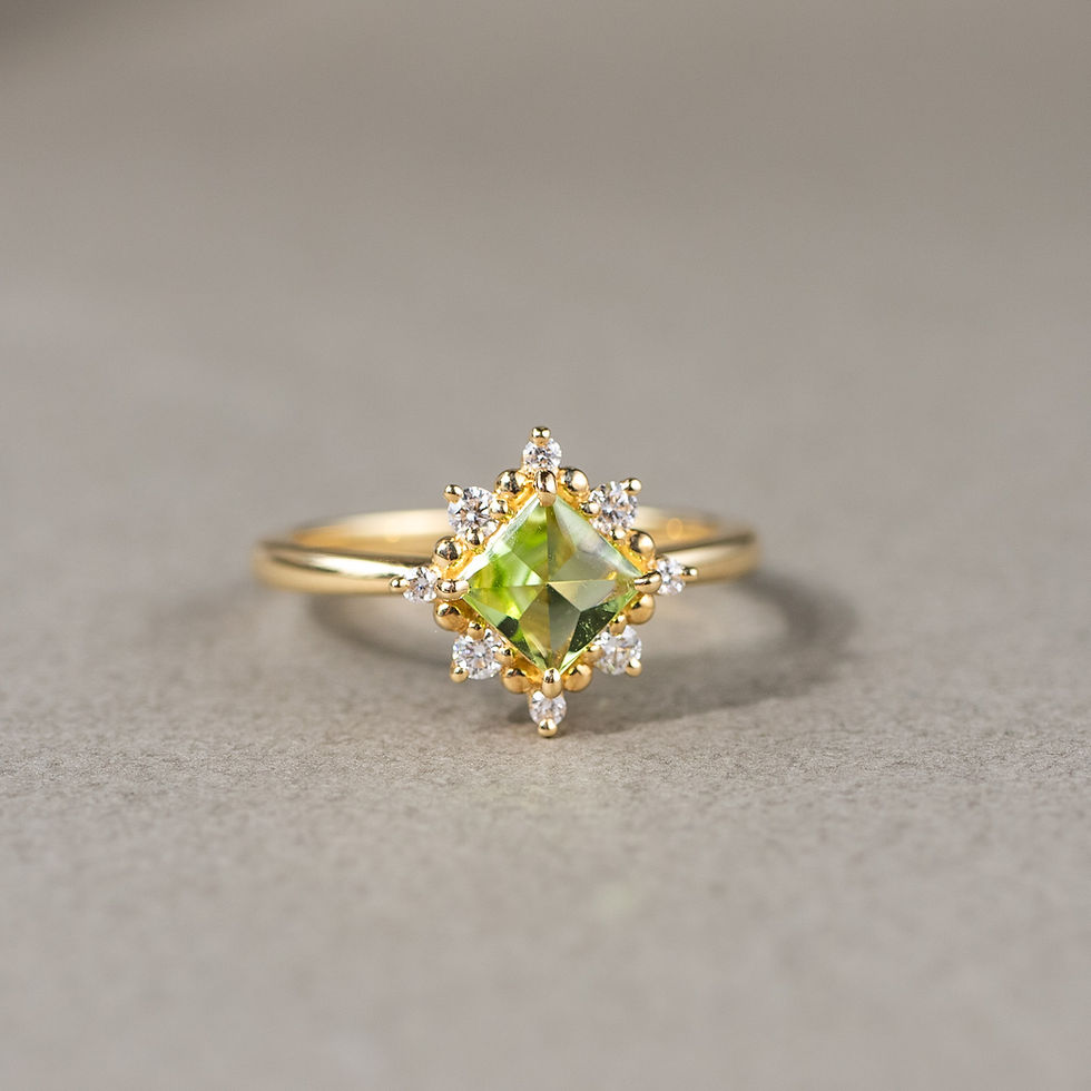 Stella Ring with Peridot