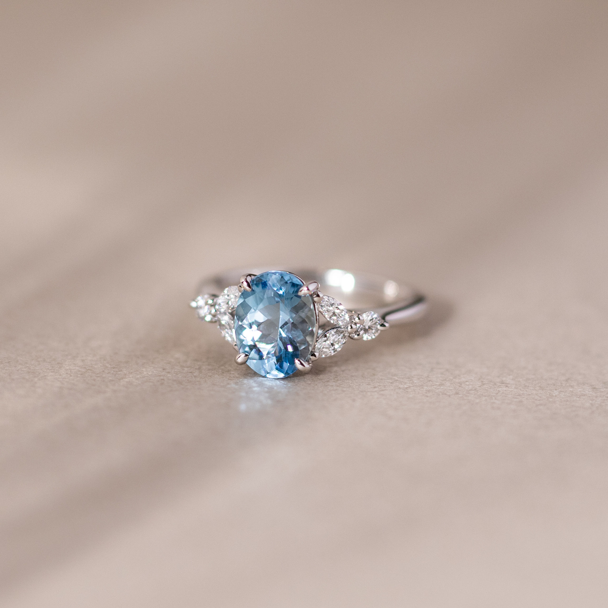 Feuille Aquamarine Ring