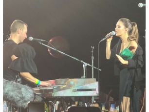 Coldplay no Brasil | Sandy faz participação em show da banda