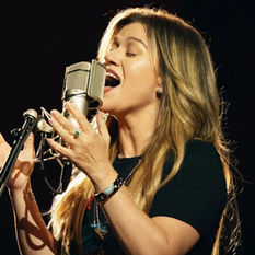 Kelly Clarkson