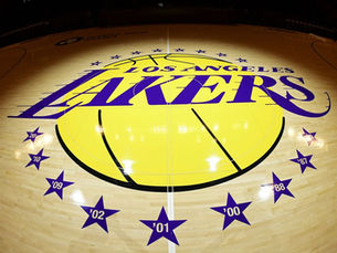 Lakers têm novo dono | Franquia é vendida por valor recorde na NBA