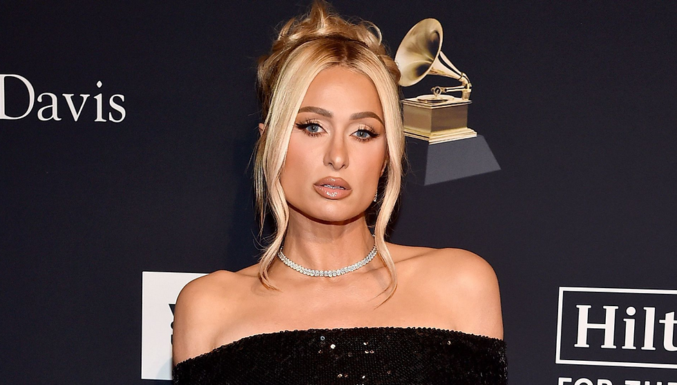 Socialite, cantora e atriz Paris Hilton