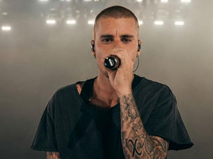 Coachella 2026 tem sábado liderado por Justin Bieber na segunda semana do festival